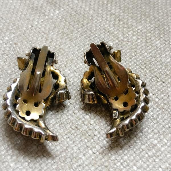 Vintage Hollycraft Clip On Earrings